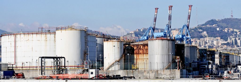 Analysis of the environmental logistic context of a new single point mooring offshore Genova harbour Analysis of the environmental logistic context of a new single point mooring offshore Genova harbour